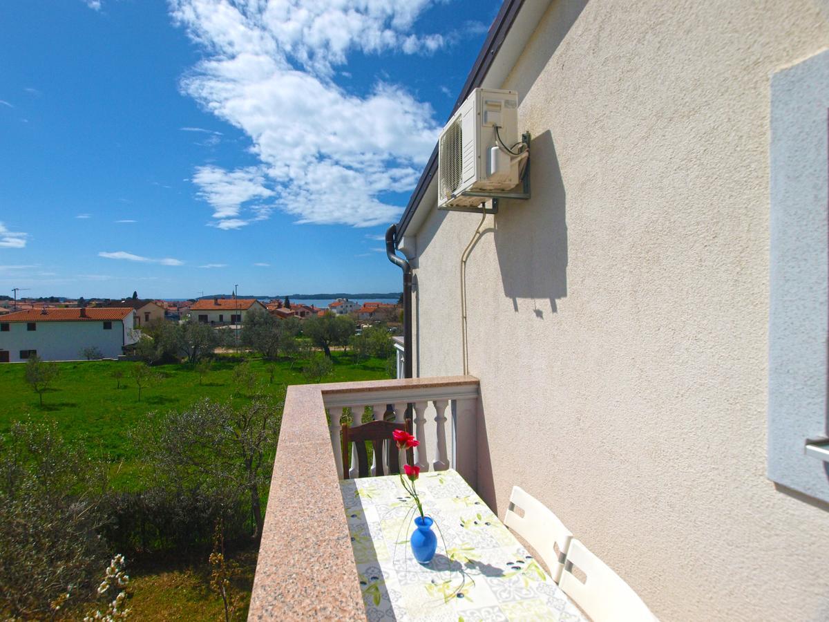 Apartments Anto 1598 Фажана Экстерьер фото